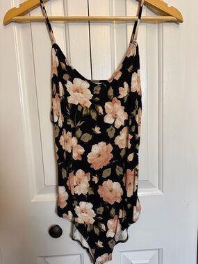 American Eagle Outfitters Black Floral Scoop-Neck Ladder Back Bodysuit L